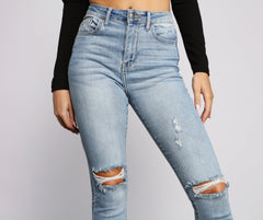High Rise Destructed Diva Skinny Jeans