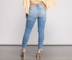 Mid Rise Frayed Cropped Skinny Jeans